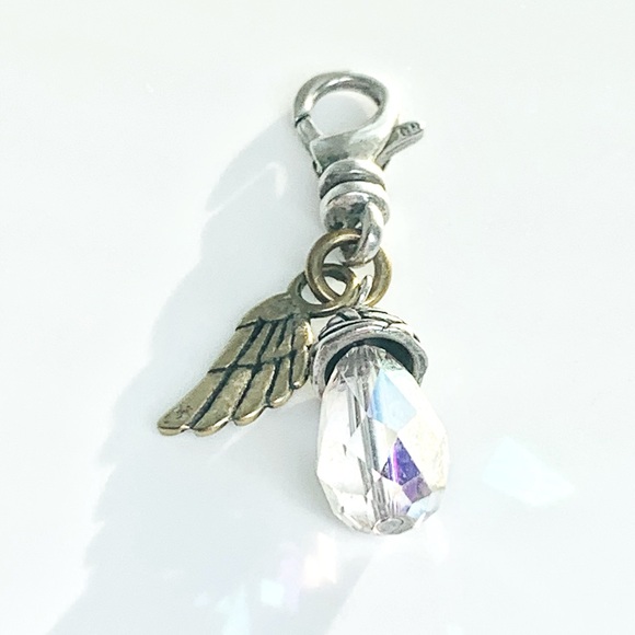 Silpada Vintage Sterling ON ANGEL’S WINGS Charm - Picture 1 of 5